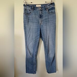 Abercrombie & Fitch 90's Slim Straight Ultra High Rise Jeans Size 30/10L